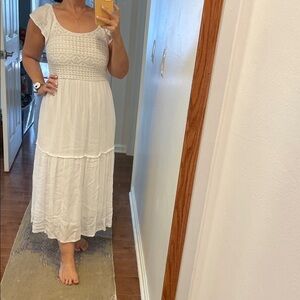 Sincerely Jules White Maxi Dress size small
